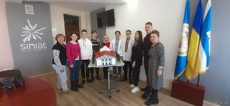 Презентація історично-пошукового проєкту «Дивовижні будівлі України»