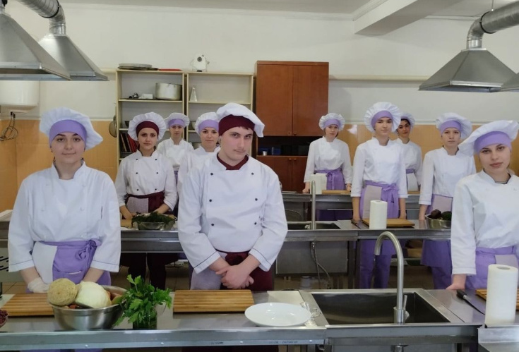 Відкритий урок професійно-практичної підготовки “Техногія приготування борщів, особливості та види, вимоги до якості, відпуск”
