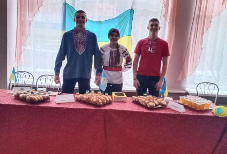 Благодійний ярмарок на підтримку ЗСУ «В єдності наша сила»